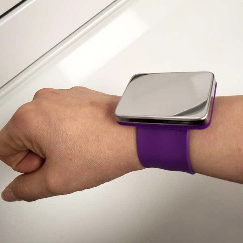 Touch Ups Stylist Magnetic Wristband Square [Assorted Color]  #Tmw01