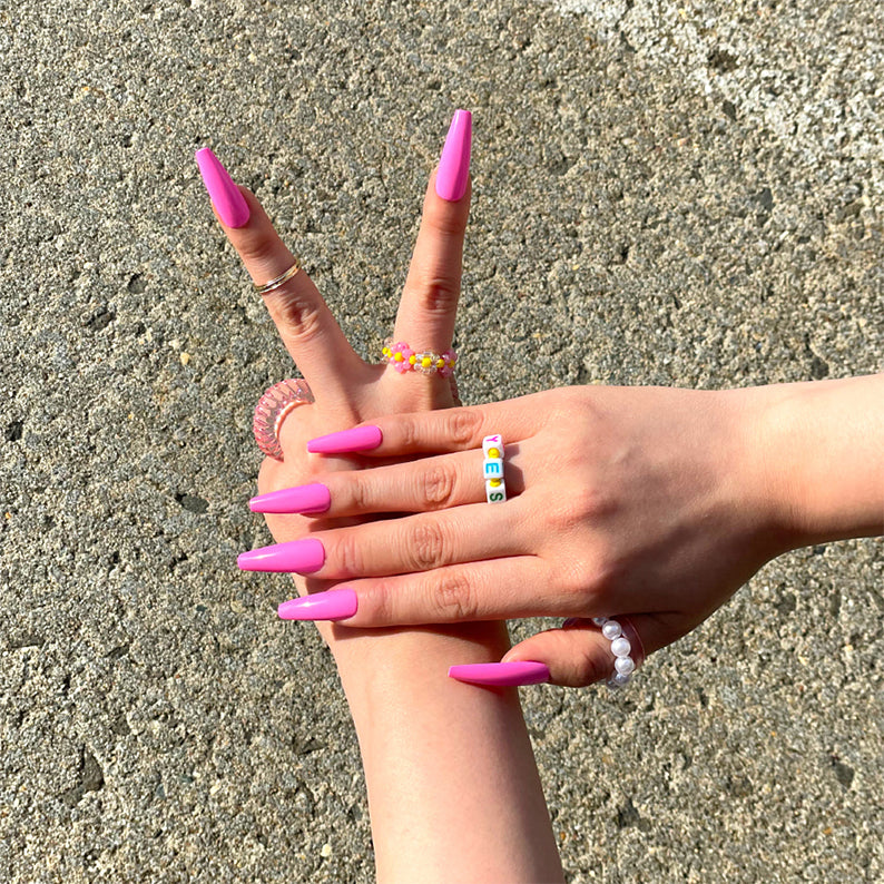 #GC02 Ongles de couleur unie pour doigts dorés 24 pièces