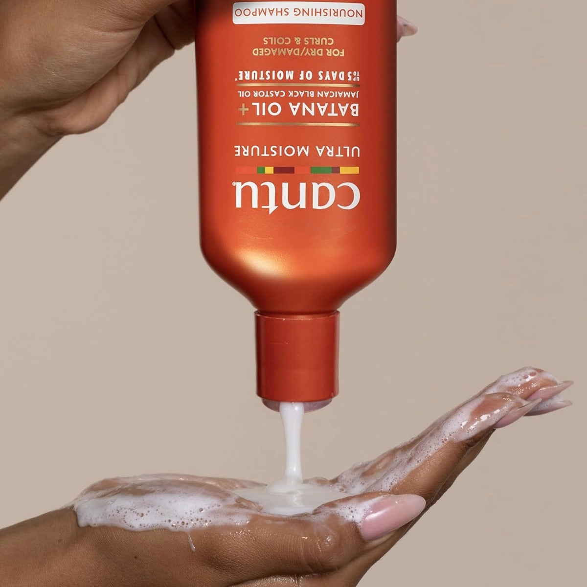 Shampooing nourrissant Cantu Ultra Moisture à l'huile de Batana et à l'huile de ricin noire jamaïcaine 13oz