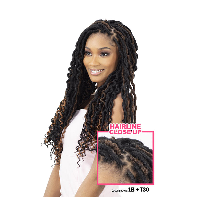 SHAKE N GO model wearing Freetress Hipsta Loc 18 inch braids. long textured faux locs with curled ends and hairline close up