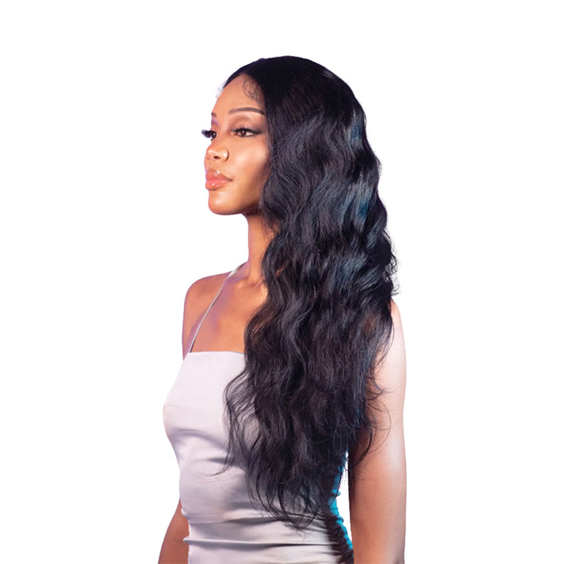 SHAKE N GO 4x4 body wave lace closure wig long natural black waves on model with side part