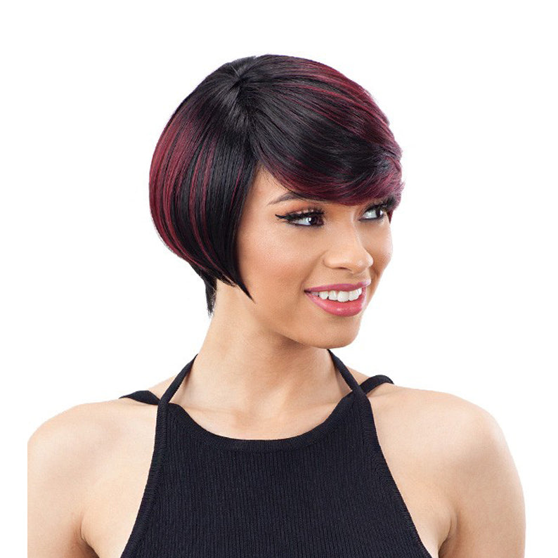 Model wearing SHAKE N GO Freetress Equal Lite 003 wig sleek short bob with red highlights and side swept bangs