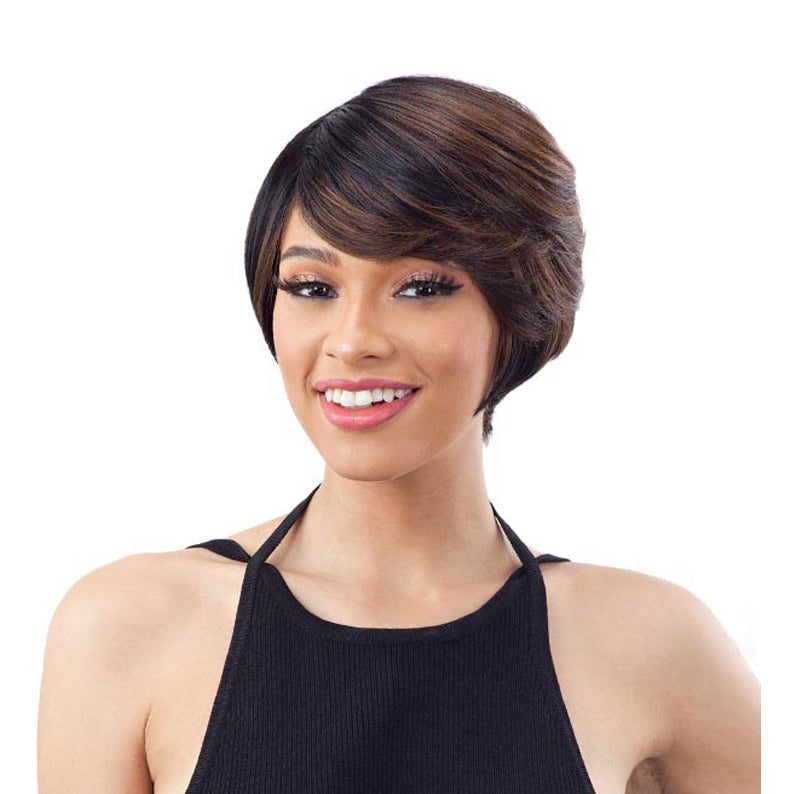 SHAKE N GO Freetress Equal Lite 003 wig short layered bob with side swept bangs in brown with warm highlights