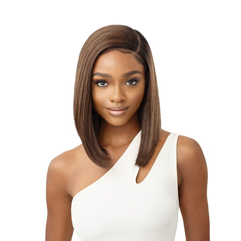 OUTRE 12 inch lace front wig straight bob in chestnut brown on model with side part